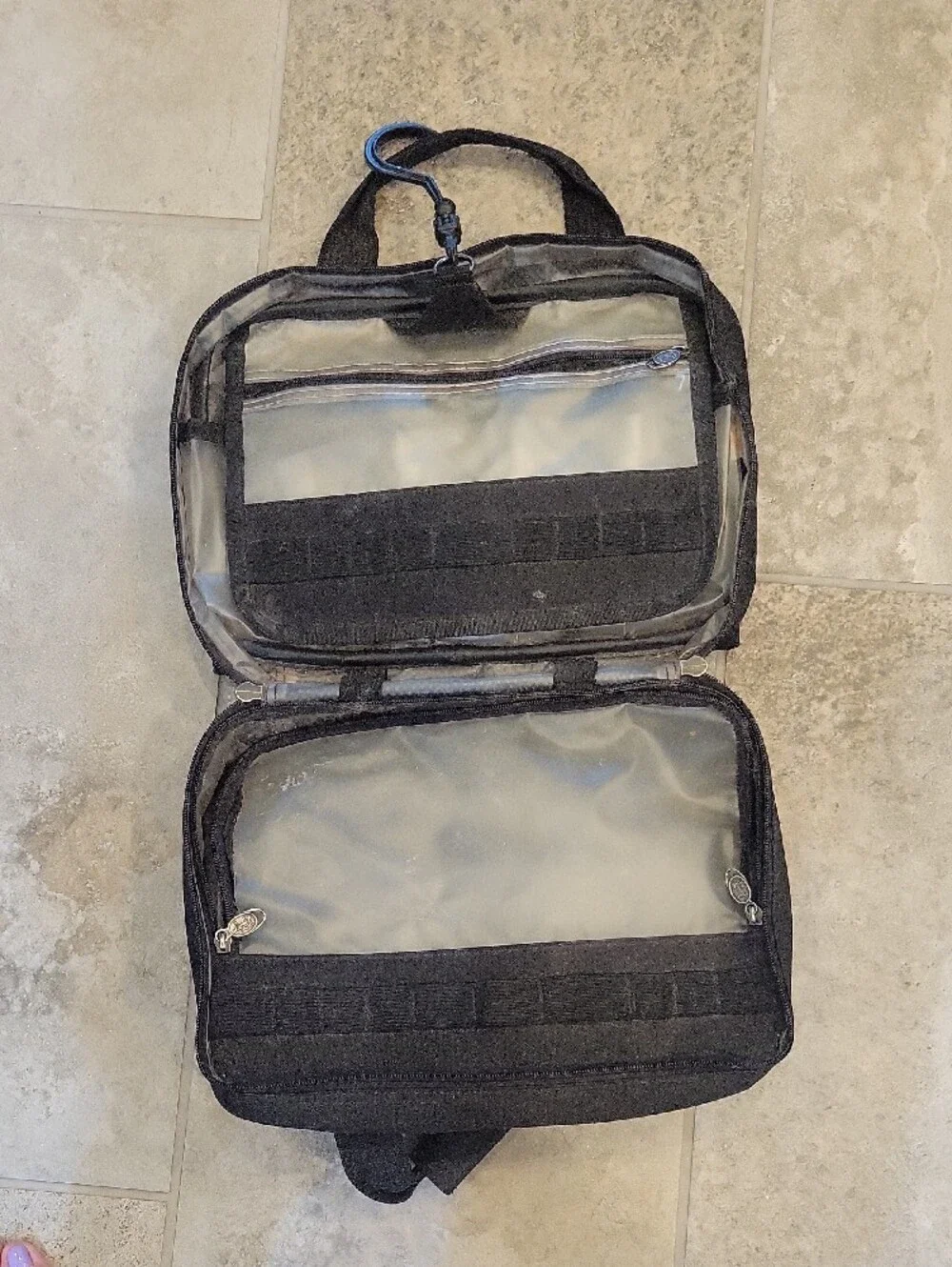 Travel Toiletry Kit - Hanging,  Needs A Little Clean Up